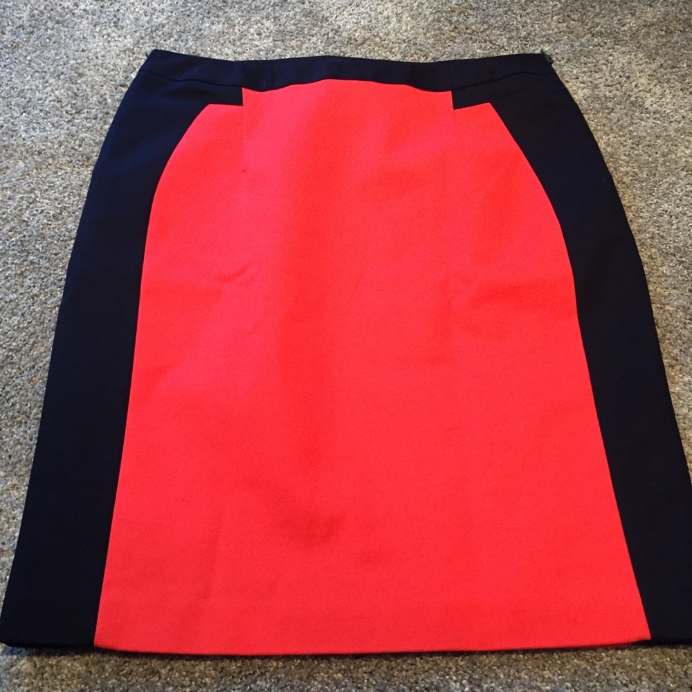 EUC skirt orange and navy